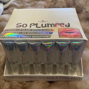 (1) New so plumped lip glaze